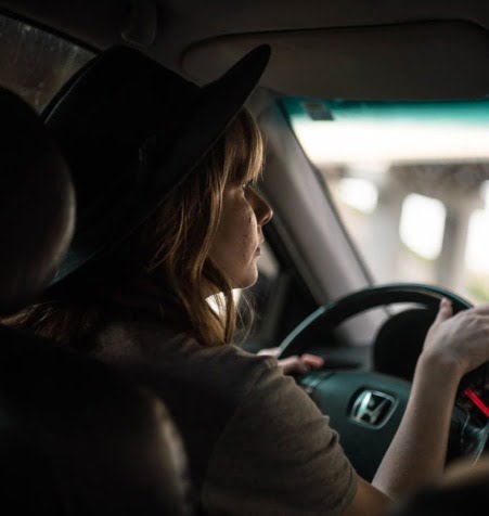 POTVAN | Cannabis Delivery Service | Female driver POTVAN | Cannabis Delivery Service | Female driver