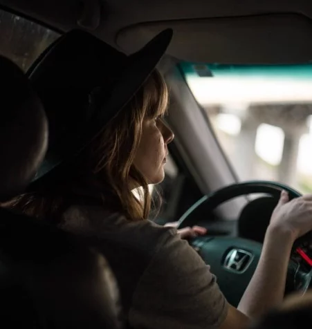 POTVAN | Cannabis Delivery Service | Female driver POTVAN | Cannabis Delivery Service | Female driver